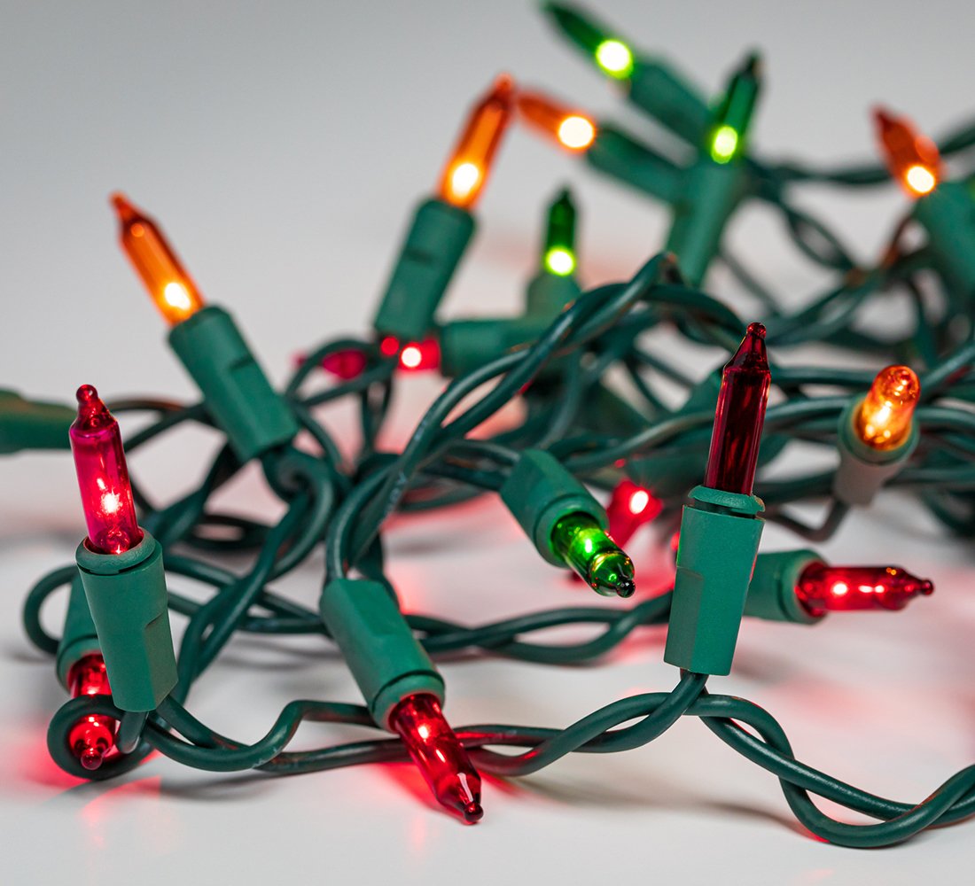 Safely Moving & Storing Holiday Décor, Ornaments, and Family Heirlooms