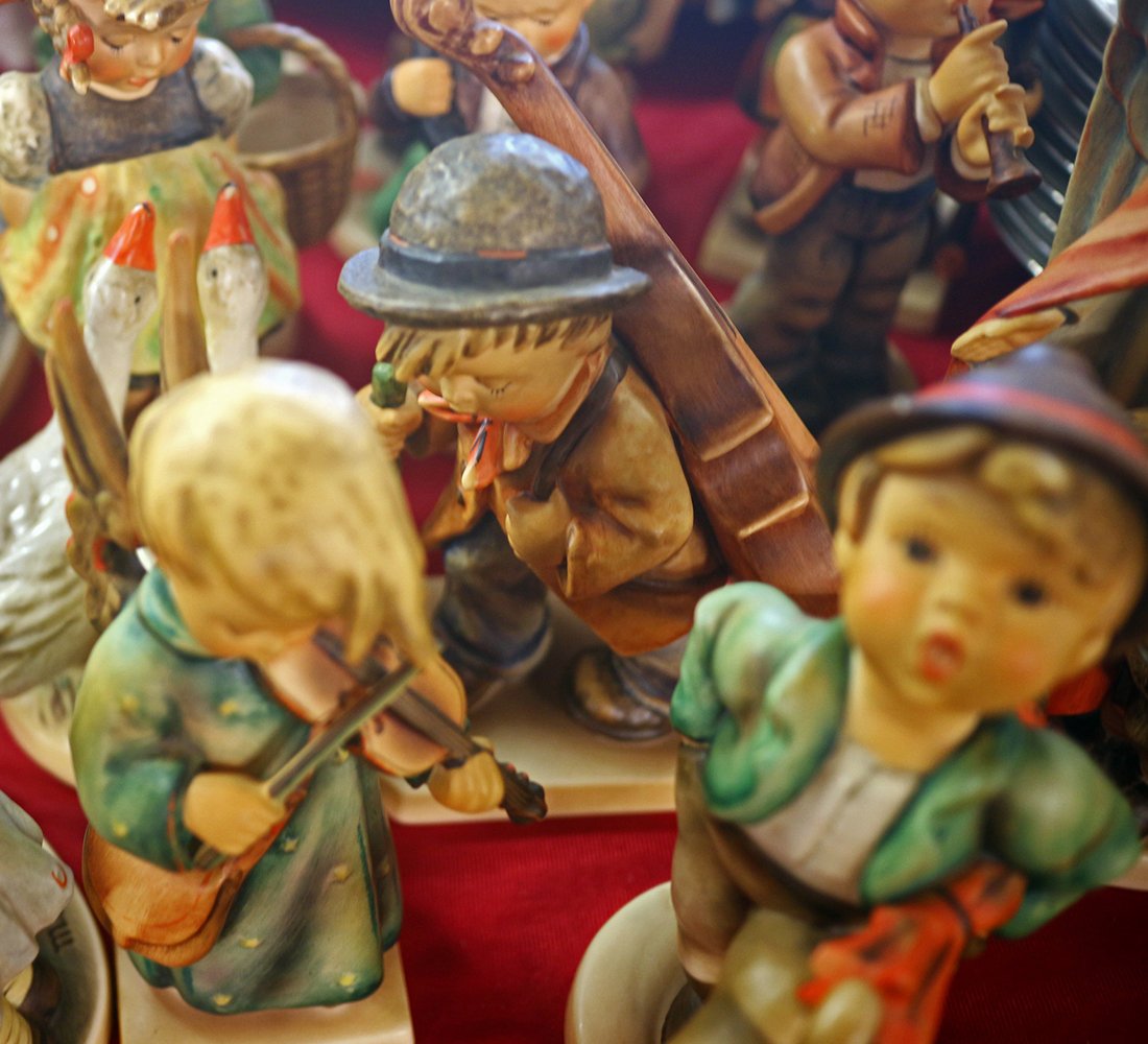 Visiting Your Parents This Summer? How to Start the Downsizing Conversation