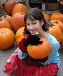 img blog landing Halloween Without the Clutter How to Organize Costumes, Decorations & Candy
